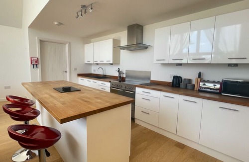 Mortehoe House | The Breakers - 3 bed| Pet Friendly* | Hot Tub*