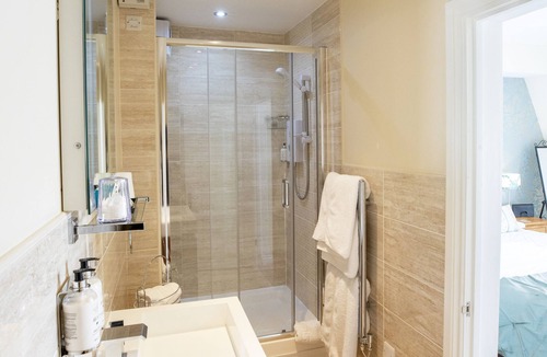 Torquay Bed & Breakfast | The Briarfields