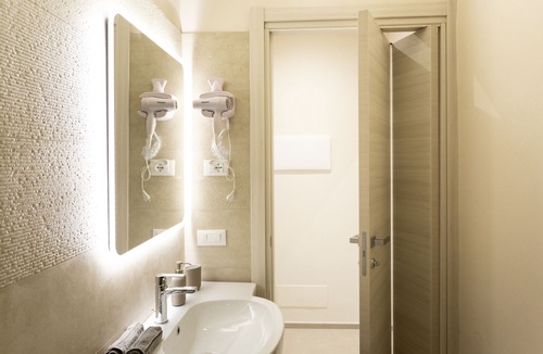 Pisa Bed & Breakfast | THE BRICKS B&B