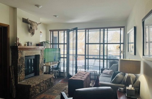 Avon Condo | The Buffalo. Fully remodeled. Walk to everything.