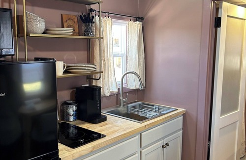 Marshall House | The Buffalo River Starry Night Tiny House Retreat with Hot Tub