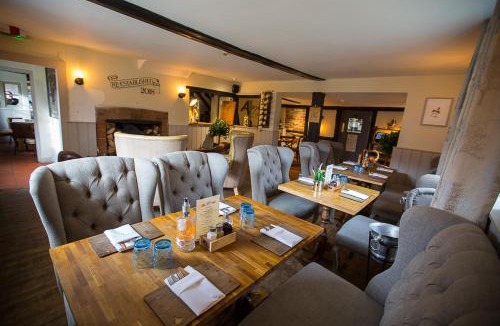 Stanford Dingley Hotel | The Bull Inn Pub