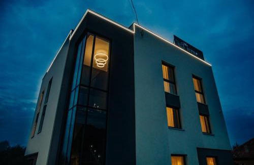 Singeorgiu de Mures House | The Butterfly