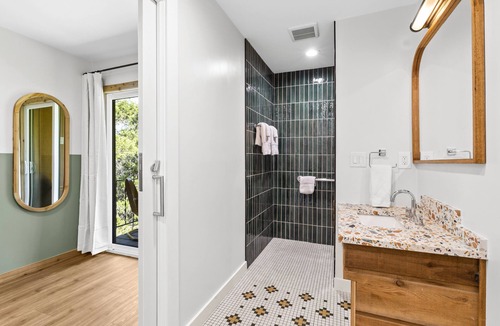 Wimberley Cabin | The Bygone Hotel