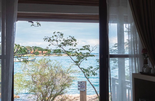 Rayong Hotel | The C Samet Beach Resort