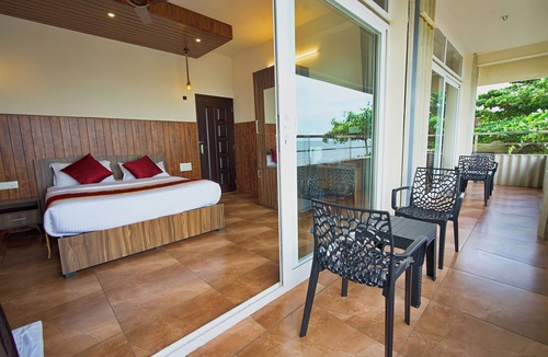 Kuzhuppilly Bed & Breakfast | The Cabana