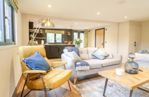 Glyndyfrdwy House | The Cabin at Evelyns Retreat