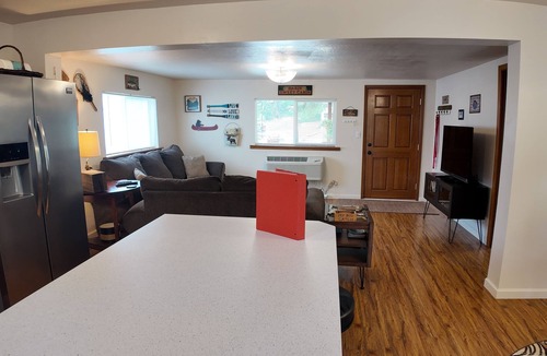 Klamath Falls Cabin | The Cabin on Easy Street. Clean cabin in the woods. Close to Crater Lake!