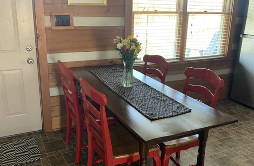 New Castle Cabin | The Cabin.