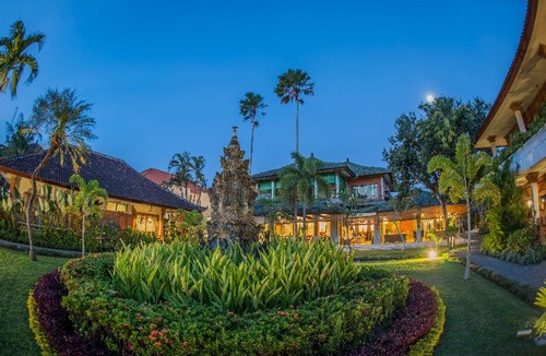 Denpasar Timur Hotel | The Cakra Hotel