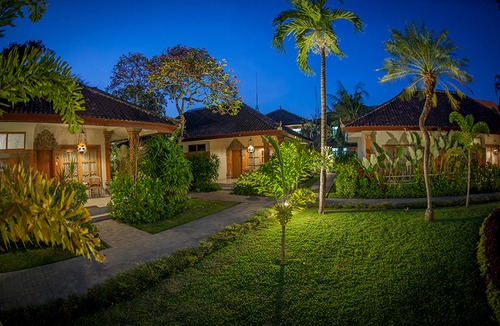 Denpasar Timur Hotel | The Cakra Hotel