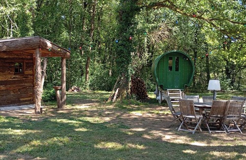 Donzy House | The Camp