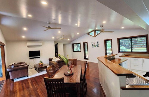 Bingil Bay House | ‘The Canopy’ The magic of the rainforest