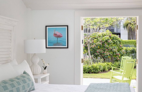 Old Naples Hotel | The Capri Inn