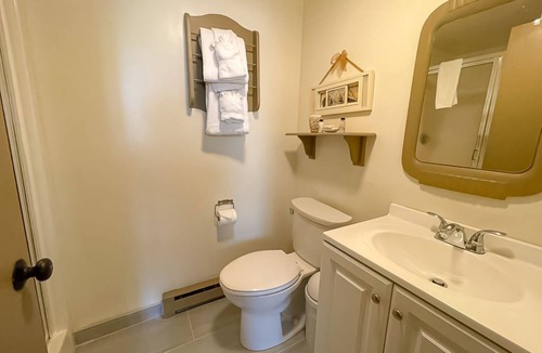 Westbrook Center Bed & Breakfast | The Captain Stannard