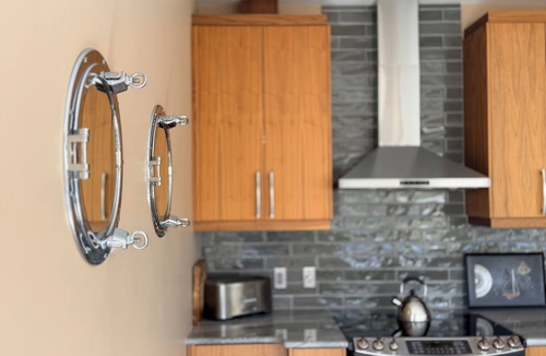 Chester Condo | The Captain’s Quarters 2 bedroom harbourview condo