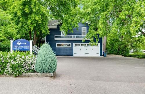 Excelsior House | The Carriage House