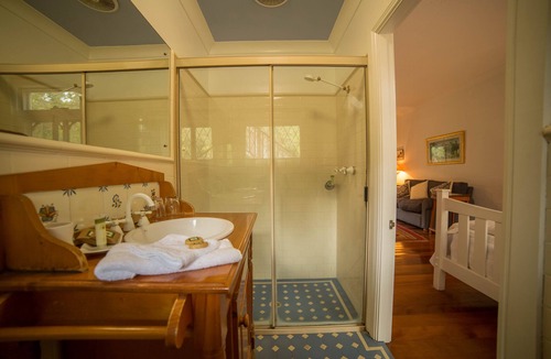 Pokolbin Bed & Breakfast | The Carriages