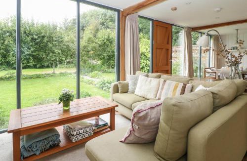 Ebbesborne Wake House | The Cart Barn