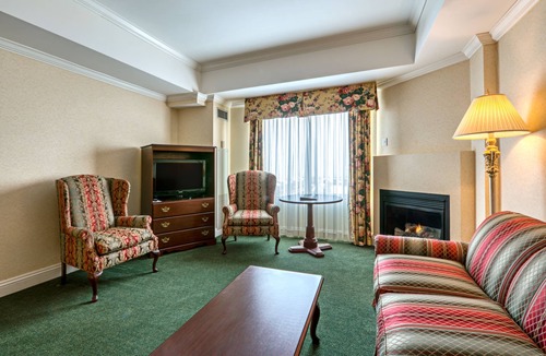 Grimsby Hotel | The Casablanca Hotel
