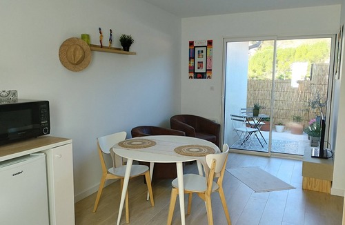 Sommieres Apartment | The Castle