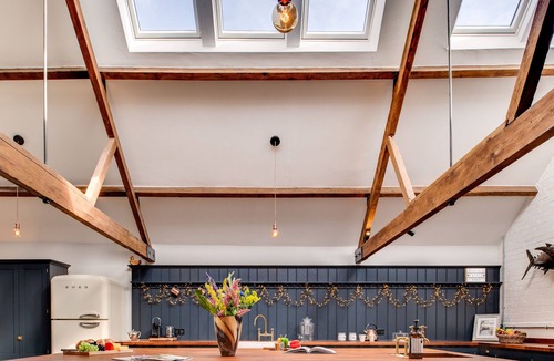 Wells-next-the-Sea House | The Cattle Shed - Four Bedroom House, Sleeps 10