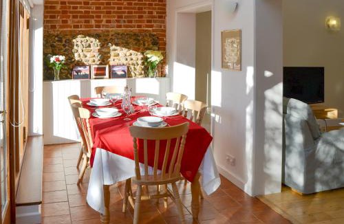 North Walsham House | The Cattle Sheds