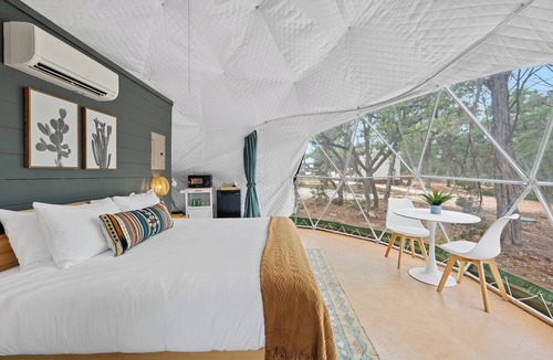 Wimberley Hotel | The Cedars Ranch