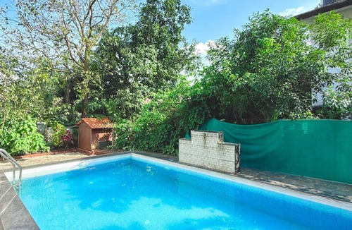 Kune N.m. Villa | The CELESTE VILLA: Elegant 3BHK Retreat ,Private Pool, Mountain view.