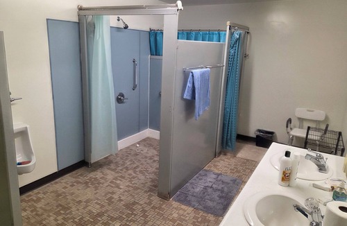 Harrison Cabin | ~THE CENTER~ RECREATIONAL RETREAT