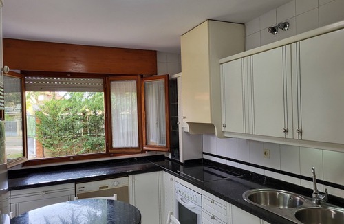 Carbajal de la Legua House | The chalet in San Andrés. Chalet with fireplace, barbecue and garden. 5km from León.