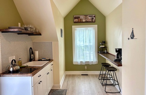 Hammondsport Apartment | The Champlin Carriage House at Keuka Lake