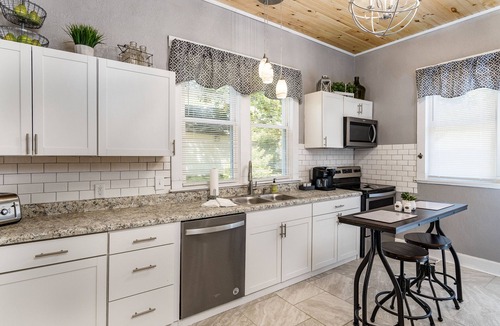 Johnson City House | The change of the century charm!