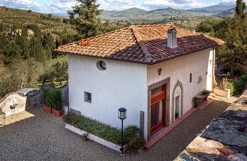 Grassina House | The Chapel - ancient little country church