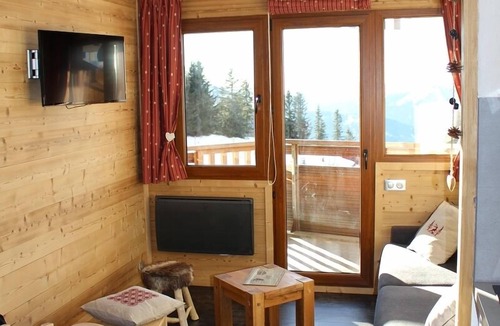 Avoriaz Apartment | The charming MalinKiGa studio with mountain corner, fully renovated