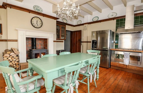 Peterborough Cottage | The Chestnuts