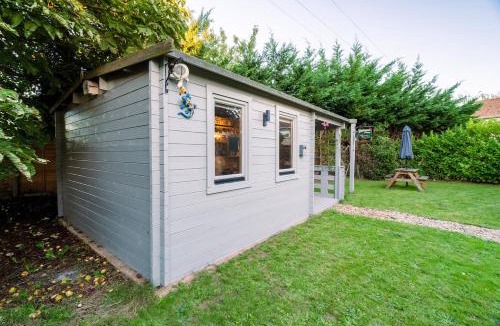 Hethel House | The Chestnuts Pod with private garden.