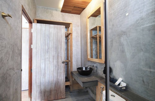 Satun Hostel | The Chic Lipe - Hostel