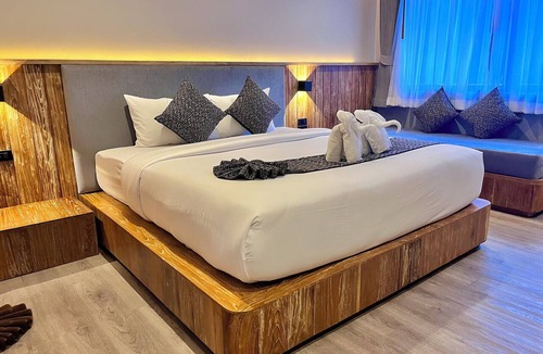 Satun Hostel | The Chic Lipe - Hostel