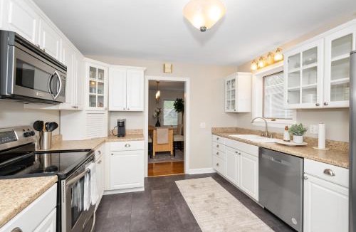 Roselawn Finance House | The Cincinnati Charm