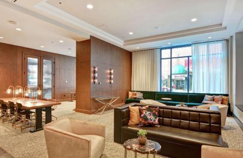 Downtown Cincinnati Hotel | The Cincinnatian Curio Collection by Hilton