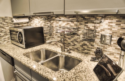 East Walnut HIlls House | The Cincy Hideaway, <5min to Downtown