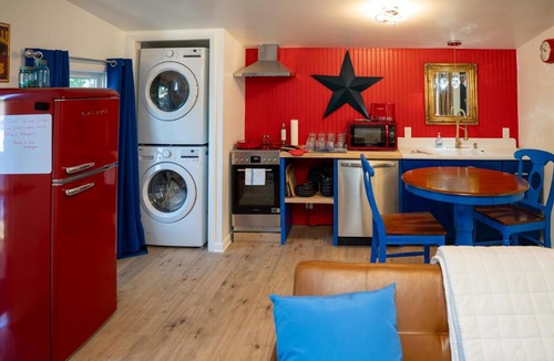 Metropolis Apartment | The Clark - Where Superheroes sleep