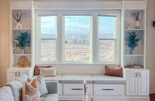 Page House | The Cliff Dweller - Peaceful Escape 50-mile Views