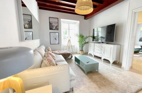 Porto do Barqueiro House | The Cliffs - A Casa de Mercedes