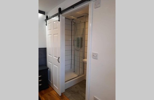 Roughton Apartment | THE CLOCKHOUSE, ROuGHTON