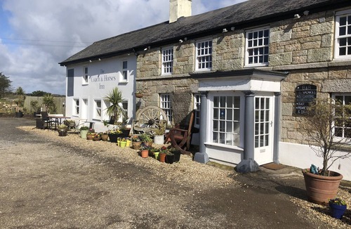 Saint Erth Praze Hotel | The Coach And Horses Inn