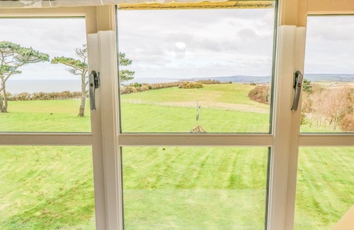 Ventnor Cottage | THE COACH HOUSE, family friendly, luxury holiday cottage in Chale