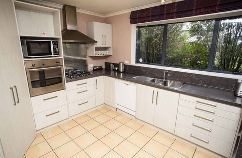 Timaru Hotel | The Coast Motel