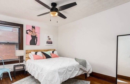 Brewery District House | The Cobblestone Condo- 2 BR 3 Beds